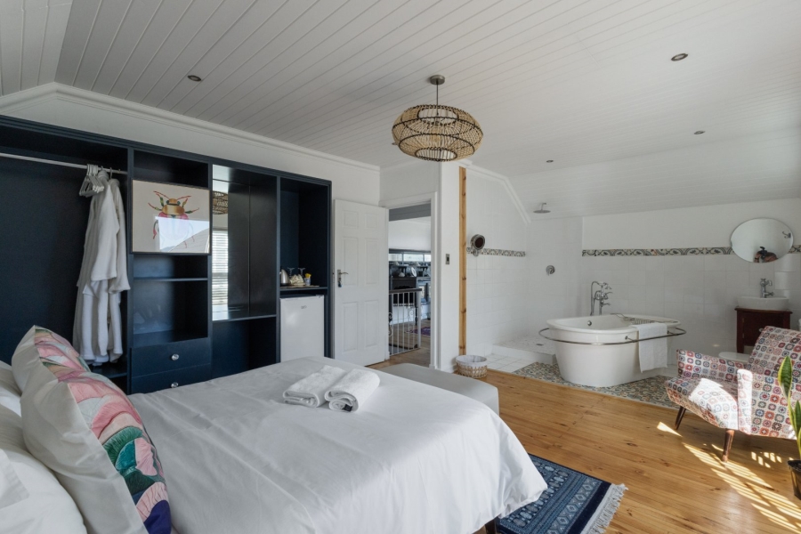 7 Bedroom Property for Sale in Old Place Western Cape